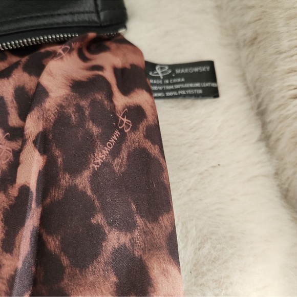 b. makowsky Leather Black Purse Bag Sachtel like new - Picture 7 of 15